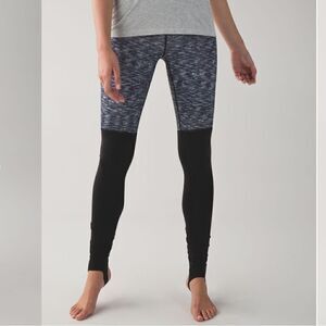Lululemon Wunder Under Pant *Stirrup in Dramatic Static White Black / Black